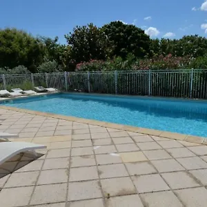 Hostellerie Du Luberon Hotel